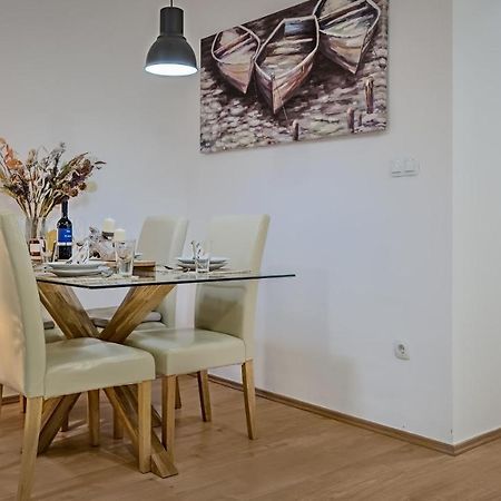 Brand New Apartment In City Center, Big Terrace 萨格勒布 外观 照片
